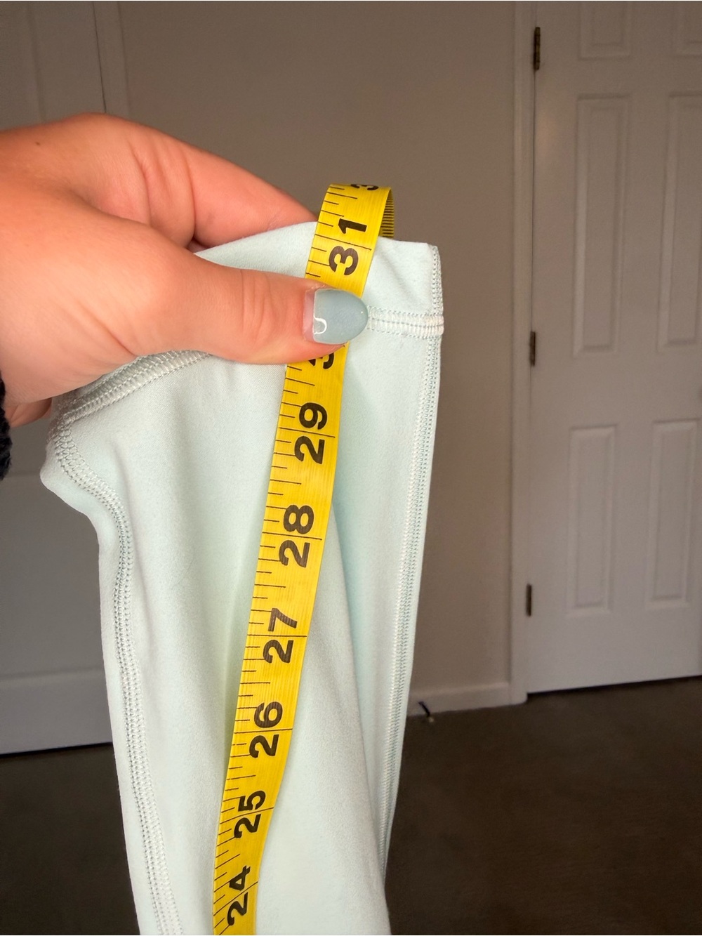 Lululemon 23” High-Waisted Align Leggings - Picture 7 of 7